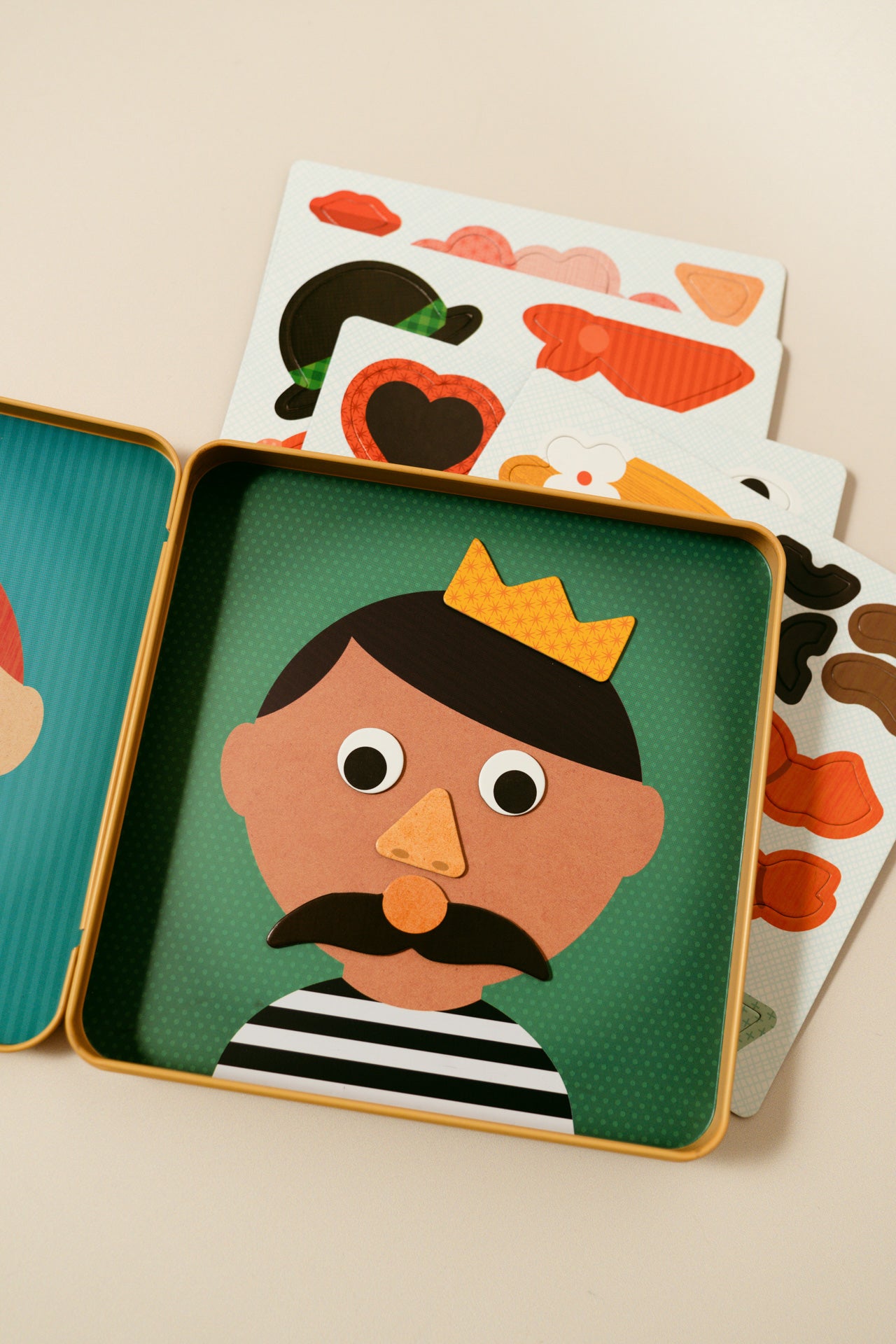 Petit Collage - Funny Faces Magnetic Play Set