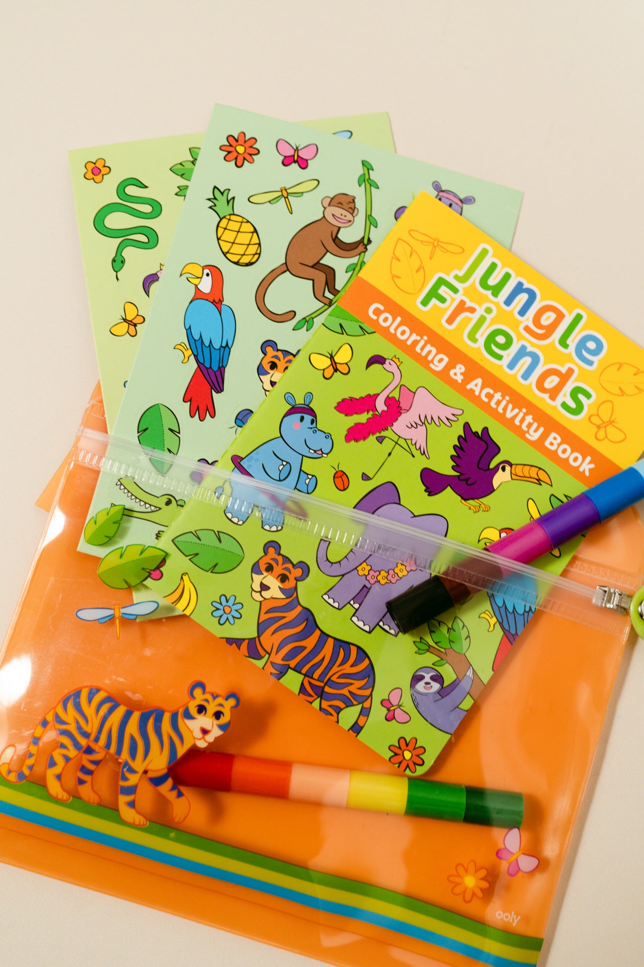 Ooly Mini Traveller Colouring and Activity Kit