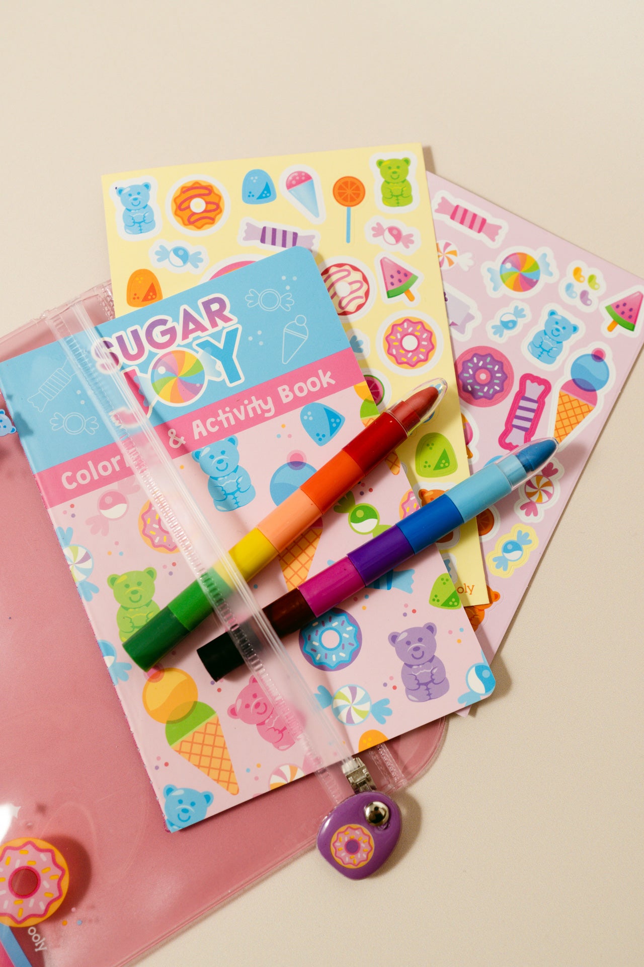 Ooly Mini Traveller Colouring and Activity Kit