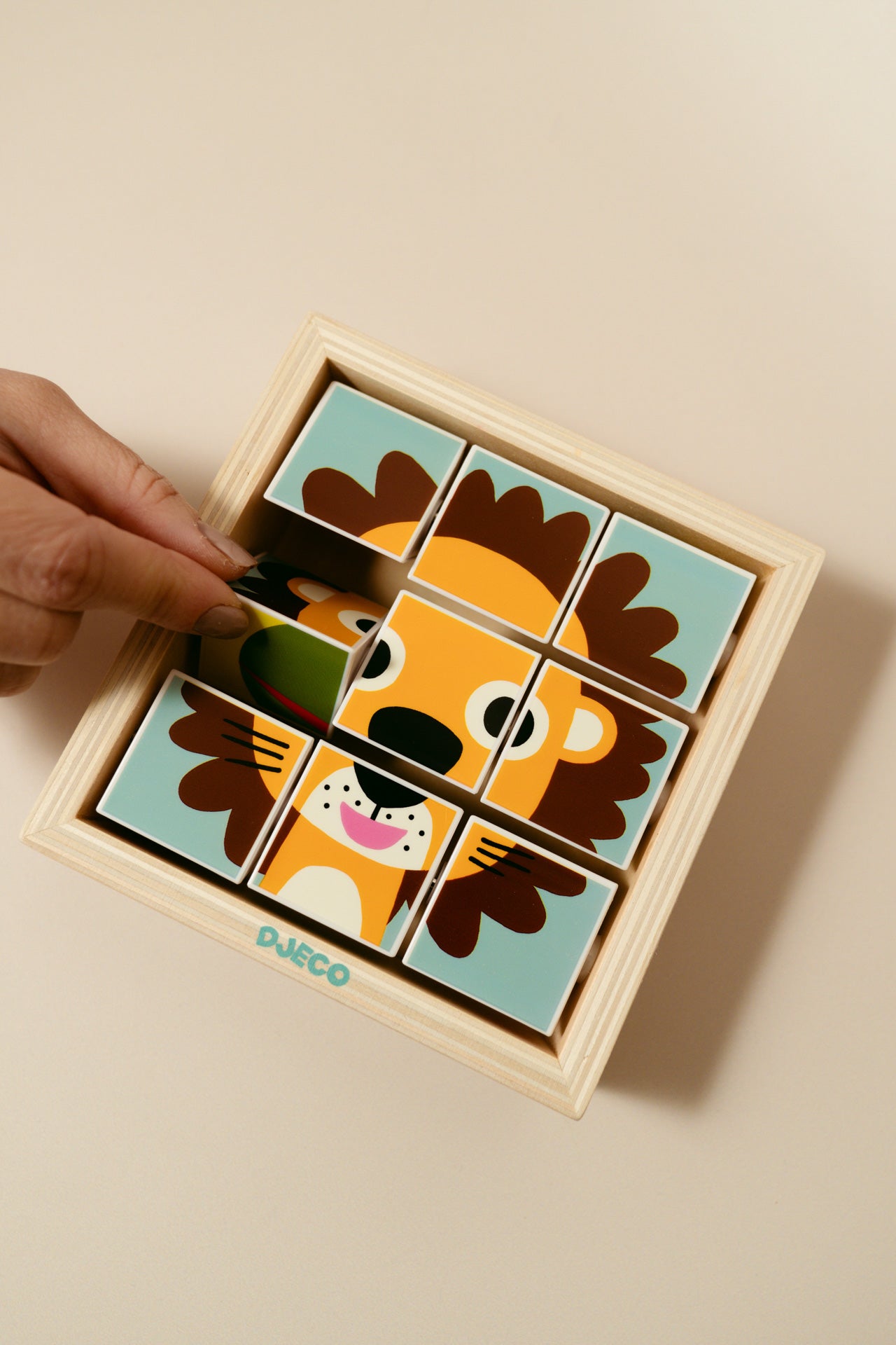 Djeco - Touranimo Wooden Puzzle Game